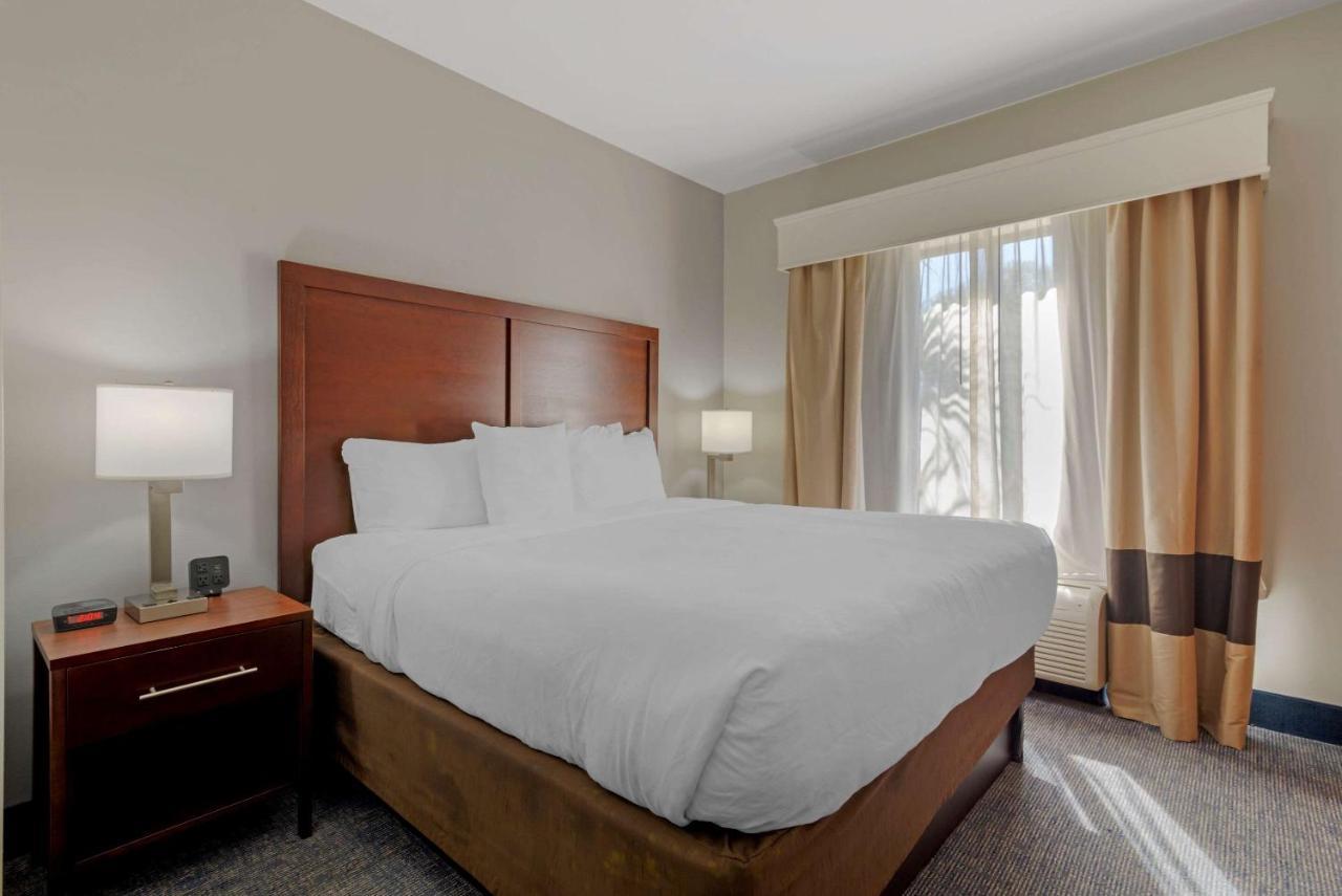 Comfort Suites Stockbridge Atlanta South Buitenkant foto