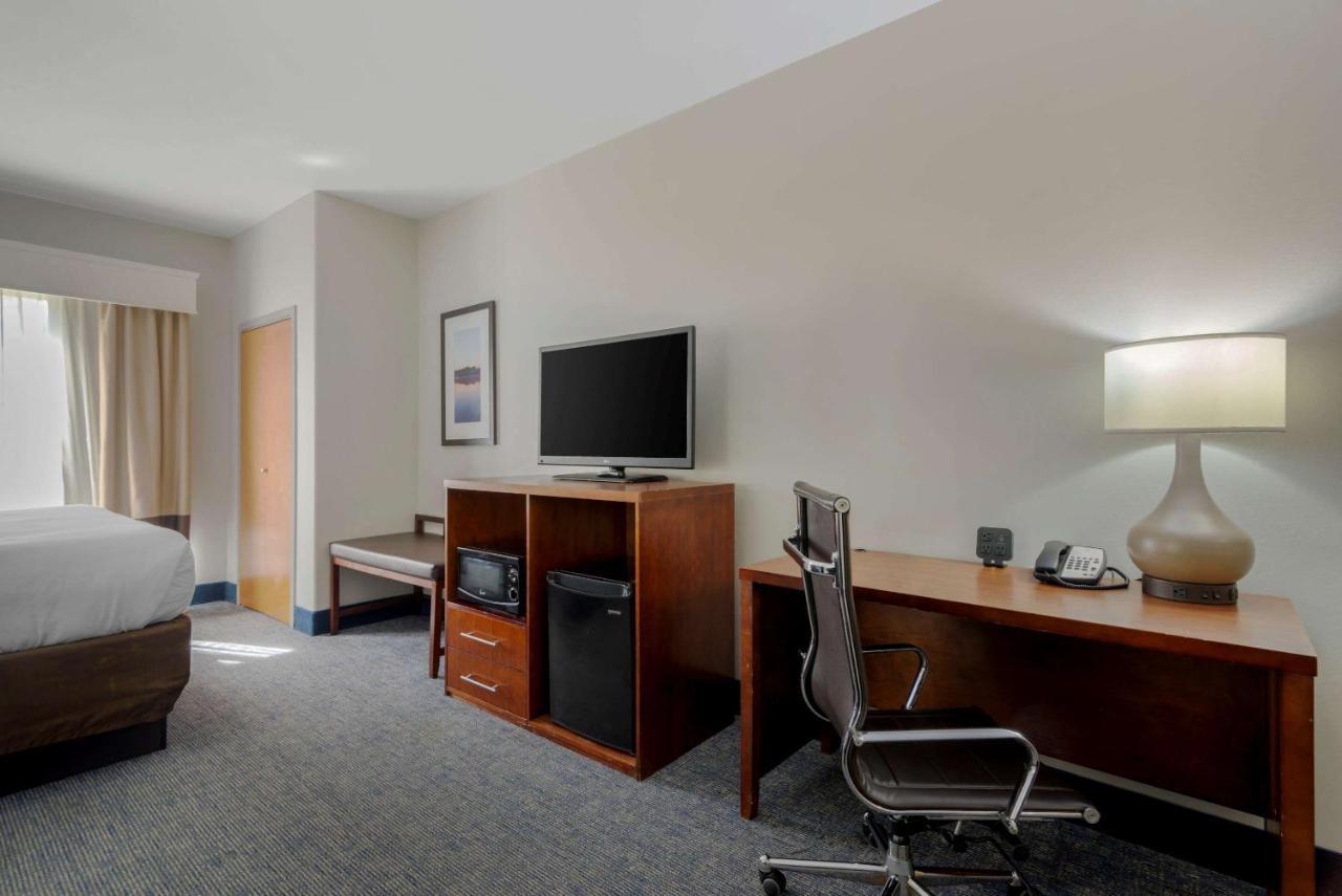Comfort Suites Stockbridge Atlanta South Buitenkant foto