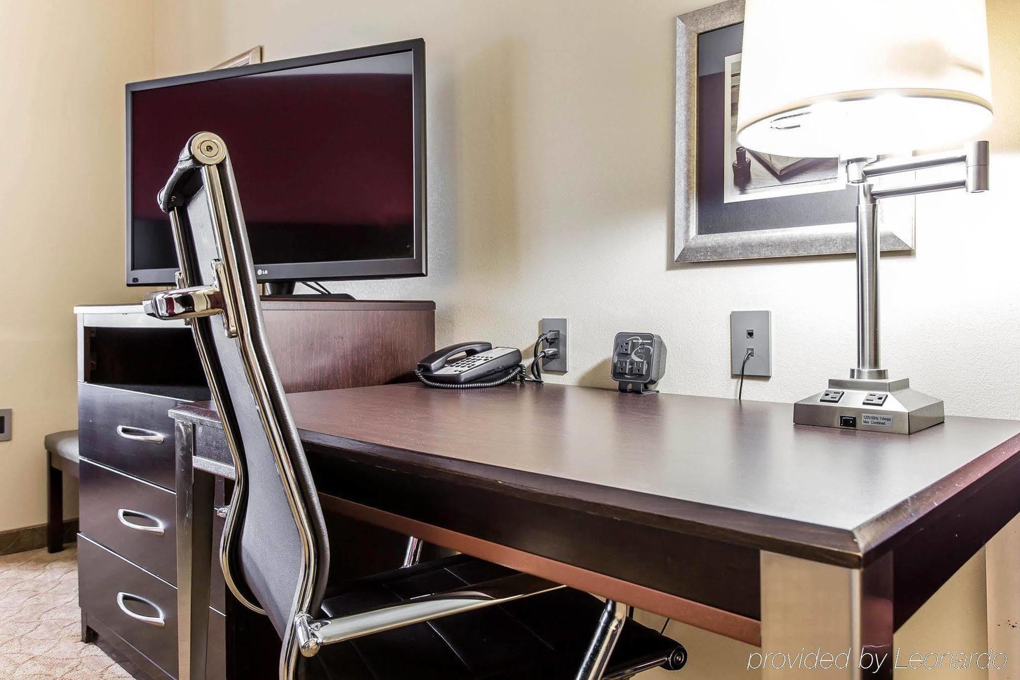 Comfort Suites Stockbridge Atlanta South Buitenkant foto